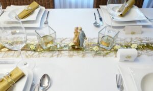 Mustertisch zur Goldenen Hochzeit von tischdeko-online.de